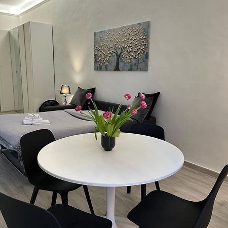 Apartamento La Casa Di Maar Bari Exterior foto