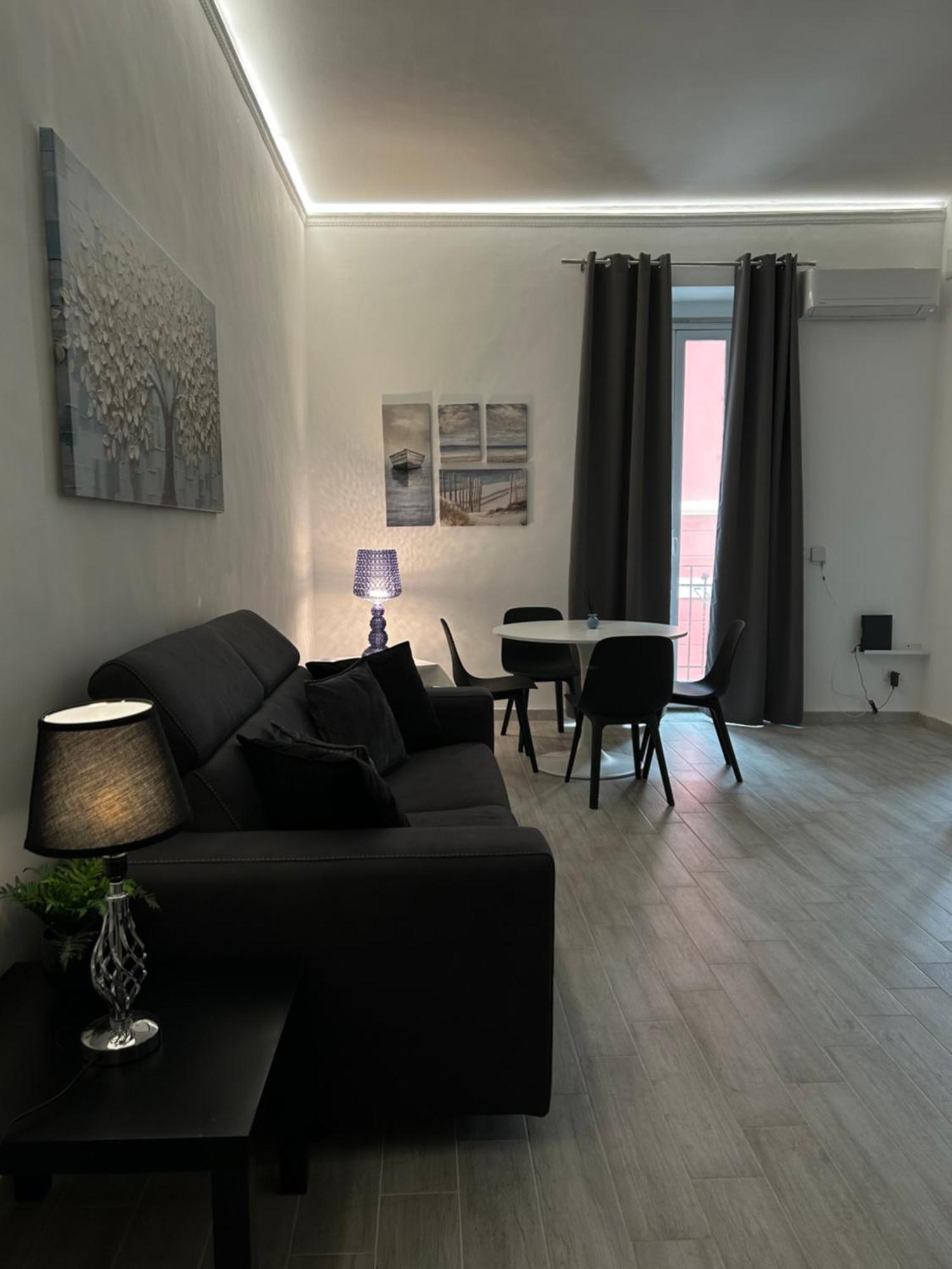 Apartamento La Casa Di Maar Bari Exterior foto
