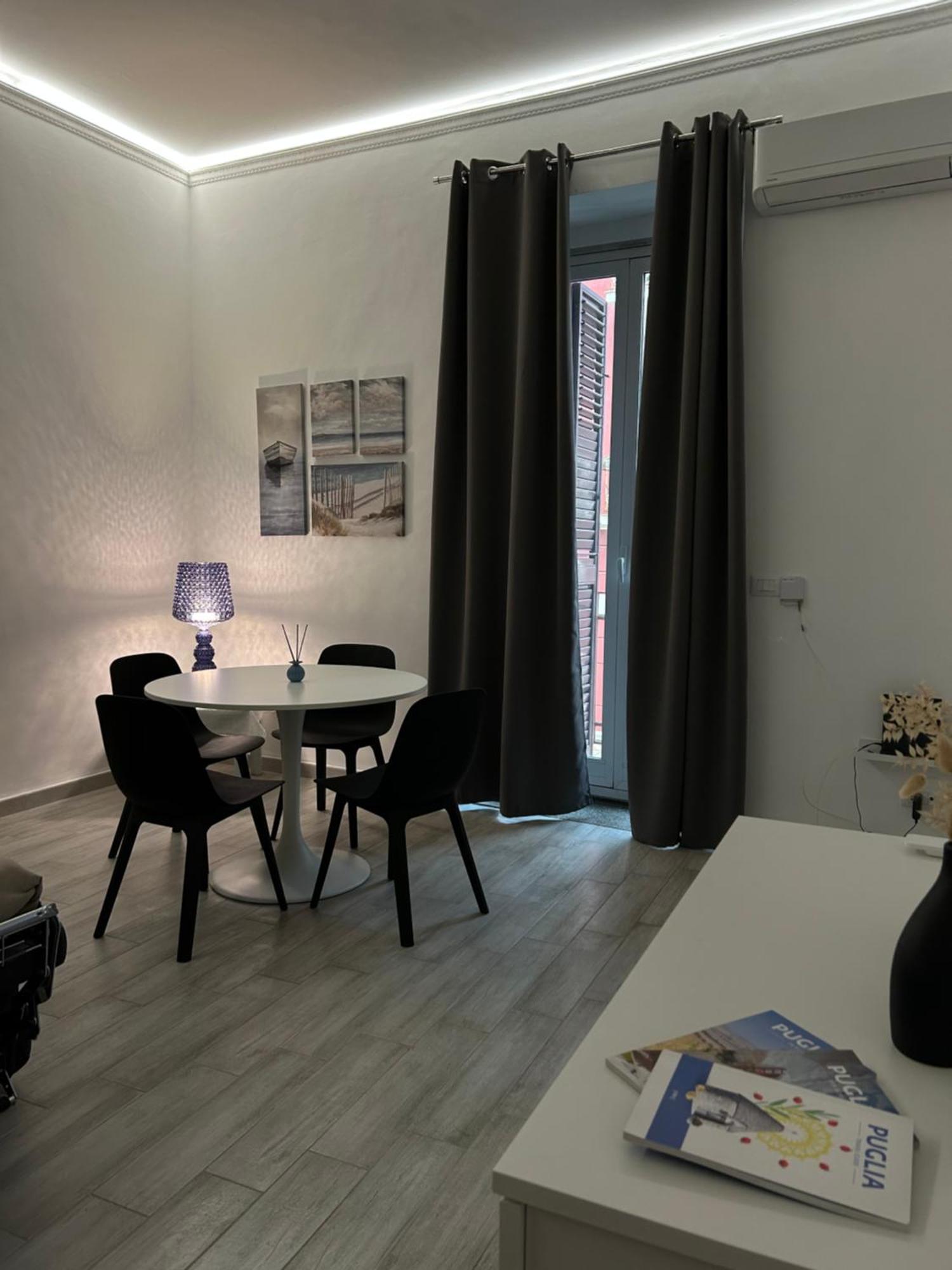 Apartamento La Casa Di Maar Bari Exterior foto